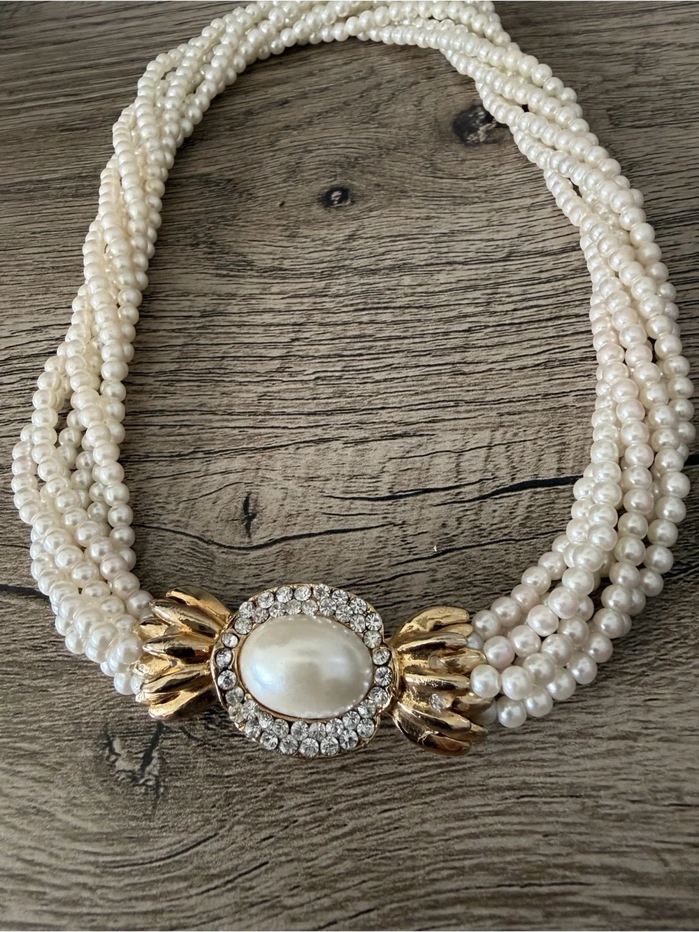 Vintage Faux Pearl Rhinestone 6 Strand Choker Necklace Goldtone Center Clasp Bow - Picture 3 of 7